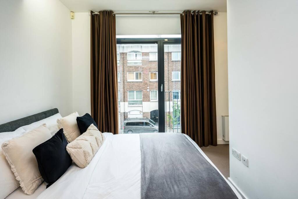 Chic And Spacious Flat Near Bond Street Apartment London Exterior photo